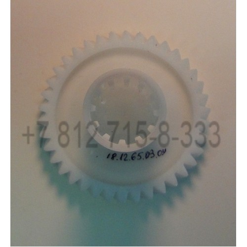 Большая шестеренка под шнек для мясорубок Vitek VT-1673 VT1673 VT1677W, Bimatek M1115RSS